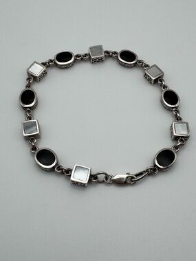 VTG Sterling Silver 925 Black Onyx and Mother of Pearl Inlay Bracelet